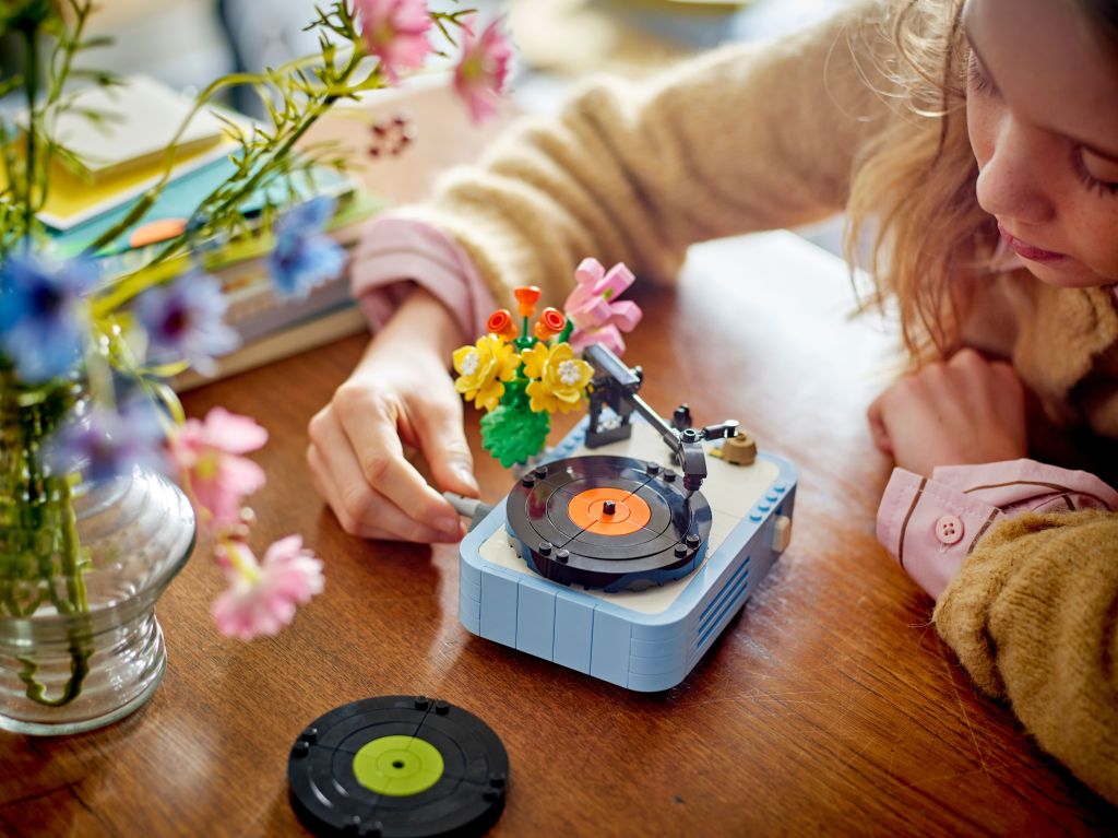 LEGO Creator 3-en-1 31172 Le tourne-disque et ses fleurs