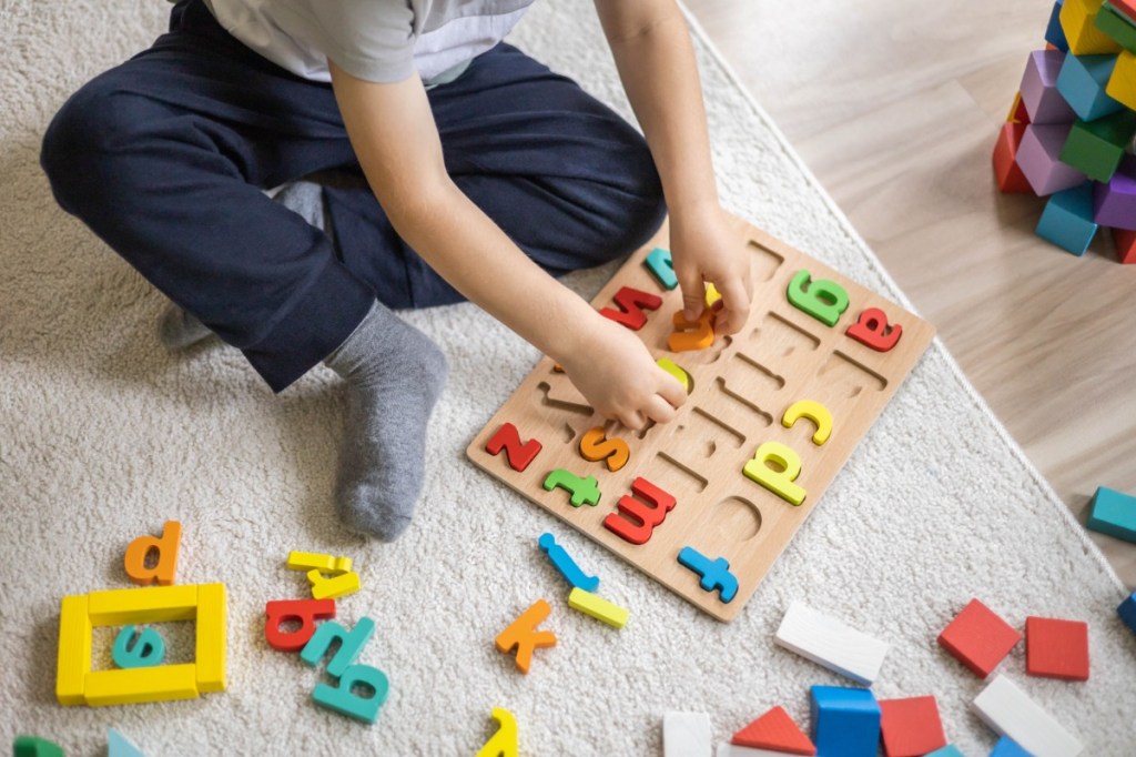 jeux de lettres maternelle