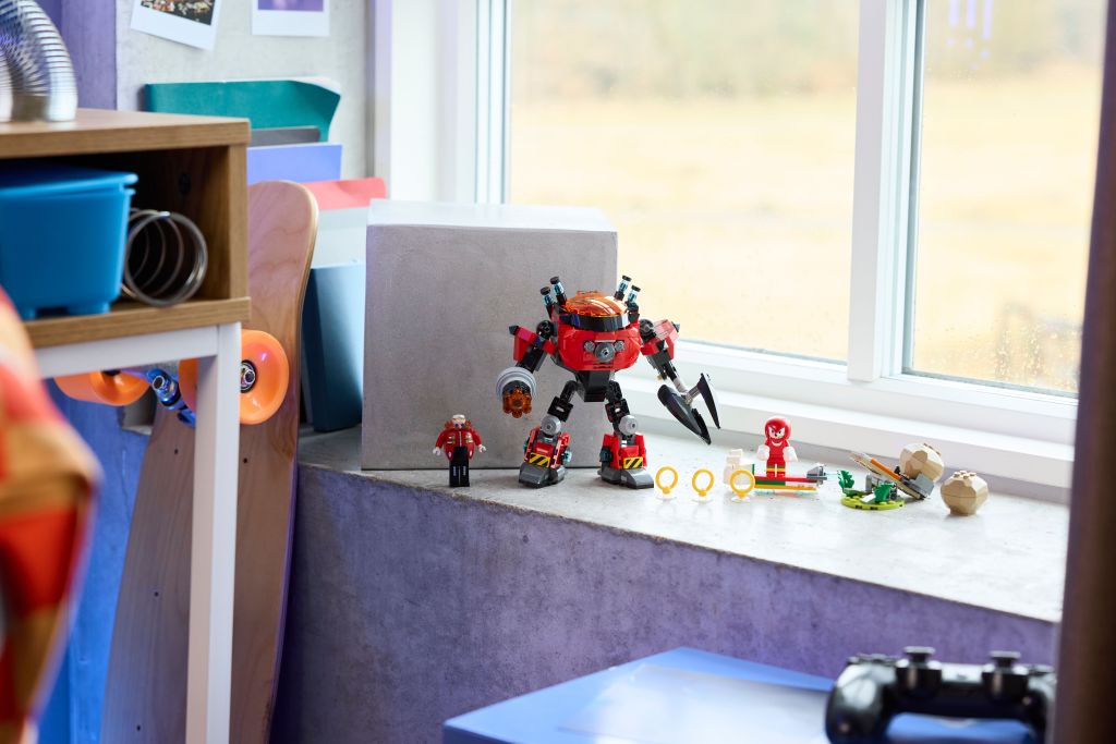 décoration LEGO Sonic the Hedgehog 77005 : Knuckles contre l’Egg Crusher de Dr. Eggman