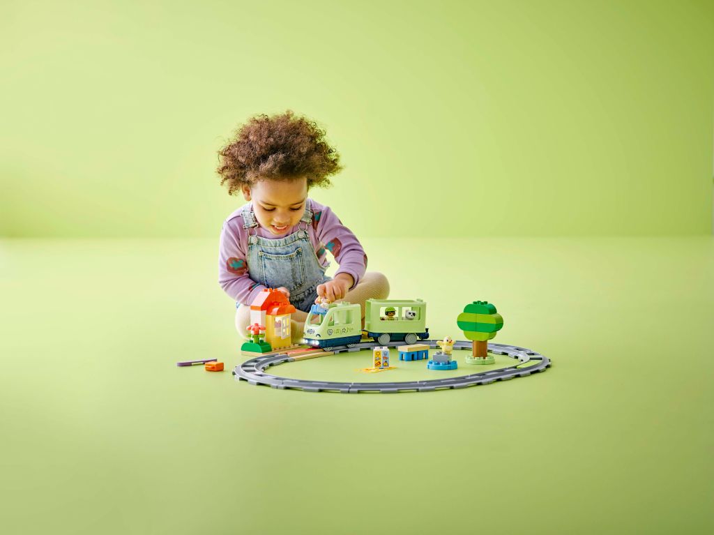 LEGO DUPLO Town 10427 Le train d’aventures interactif