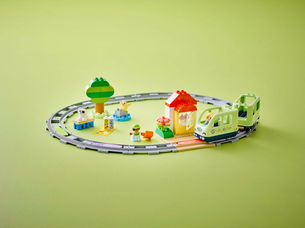 LEGO DUPLO Town 10427 Le train d’aventures interactif