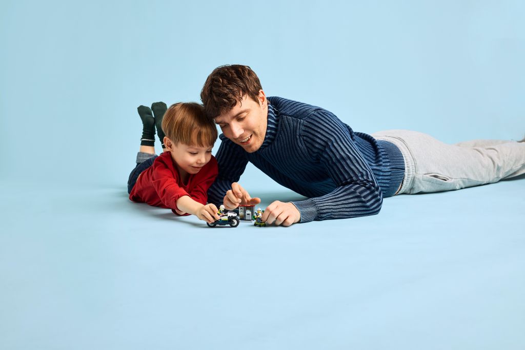 LEGO City 60455 : La course-poursuite en moto de police