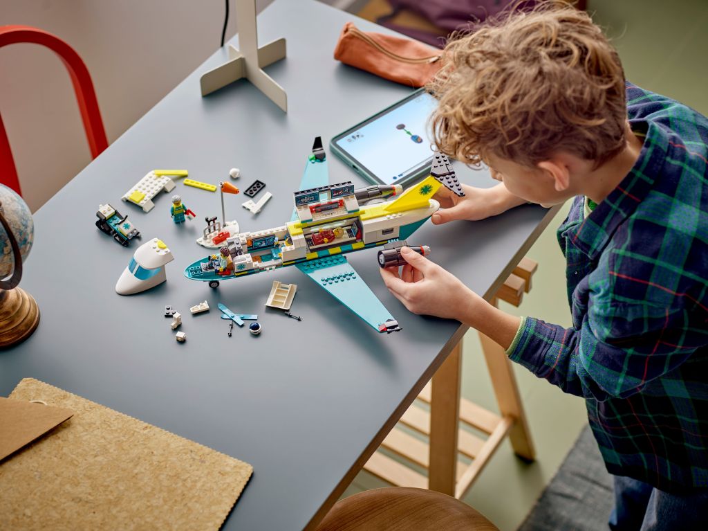 construction LEGO City 60465 : L’ambulance de secours aérienne