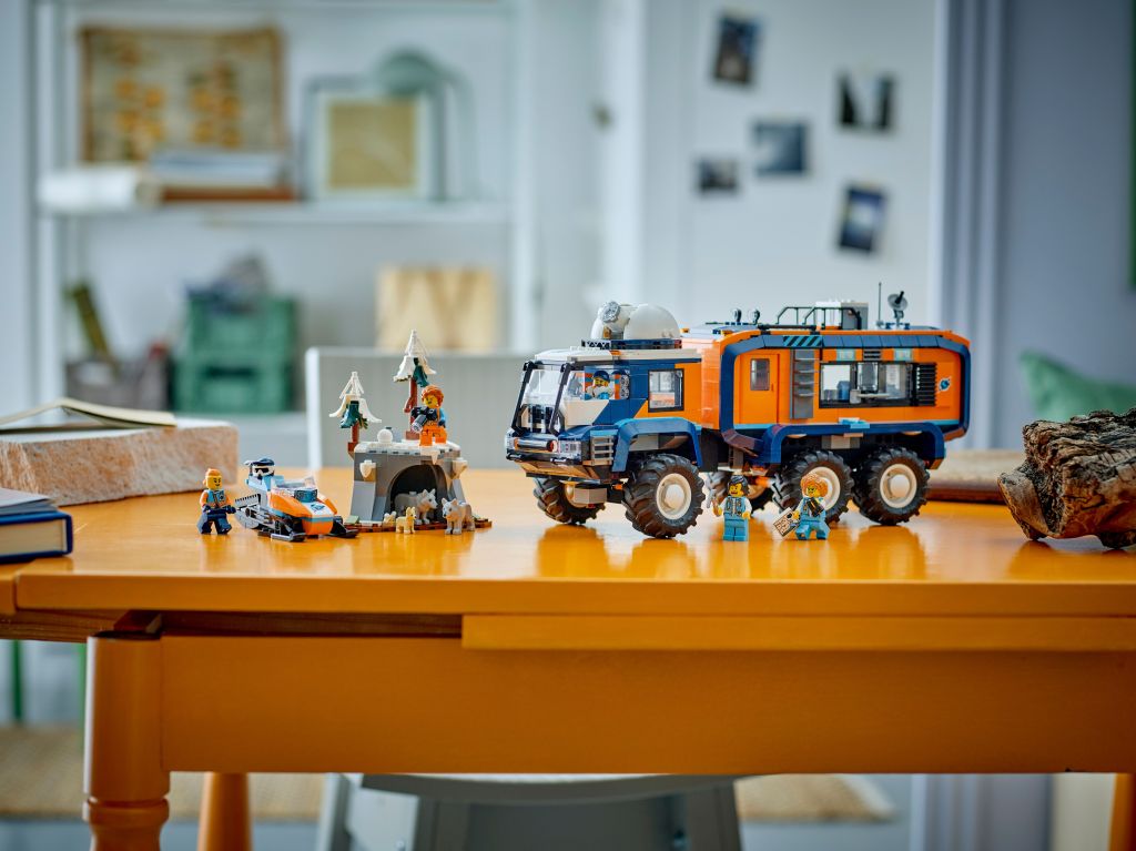 LEGO City 60471 : Le camion scientifique des explorateurs en Arctique