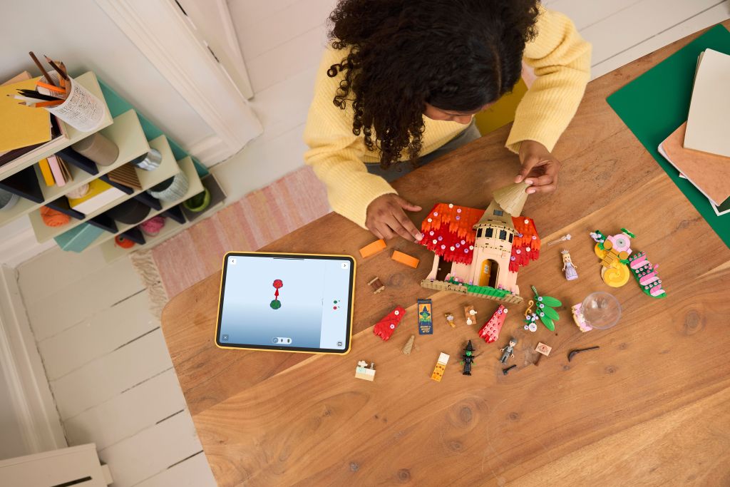 construction LEGO Wicked 75690 Glinda et Elphaba au Pays des Munchkins