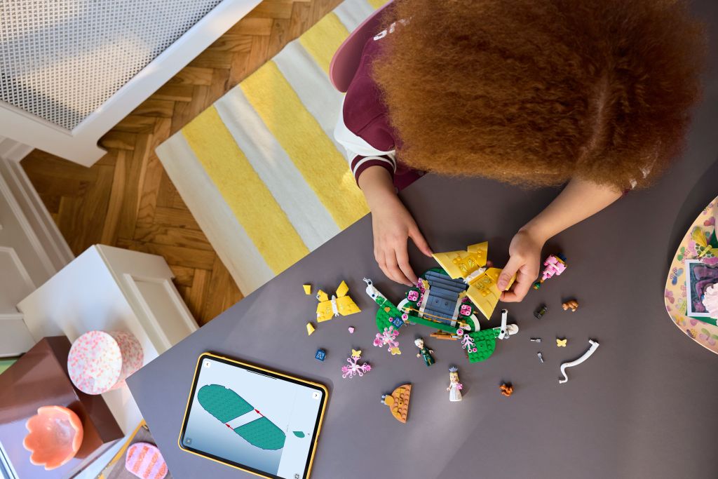 construction LEGO Wicked 75688 Le Mariage de Glinda