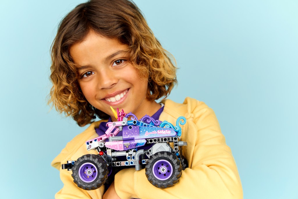 LEGO Technic 42220 Monster Jam™ Sparkle Smash™ à rétrofriction