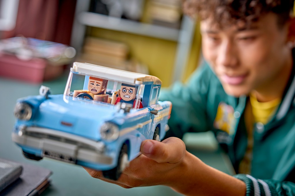 détails LEGO Harry Potter 76470 La Ford Anglia ensorcelée