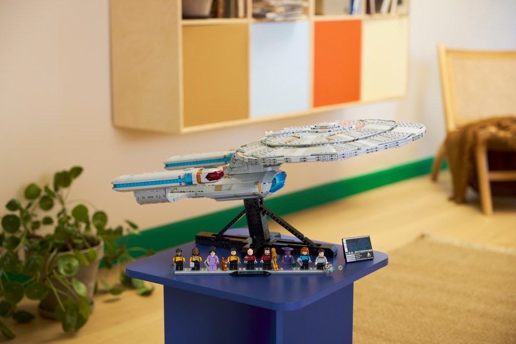 décoration LEGO Icons 10356 Star Trek : U.S.S. Enterprise NCC-1701-D