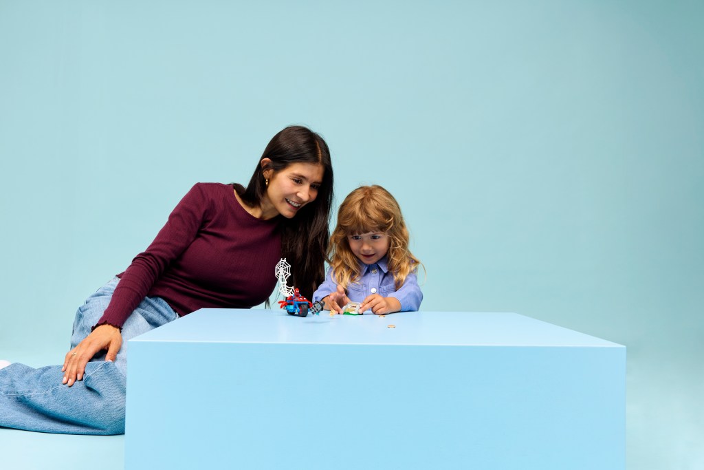 LEGO ǀ Marvel 11206 Spidey sur sa Moto contre Rhino