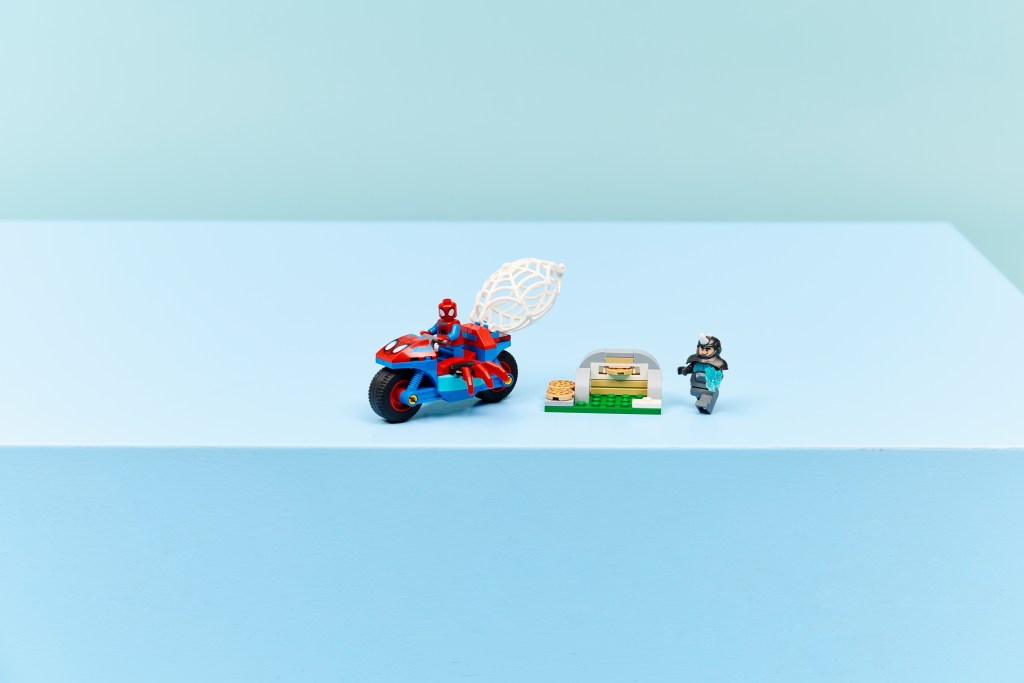 LEGO ǀ Marvel 11206 Spidey sur sa Moto contre Rhino