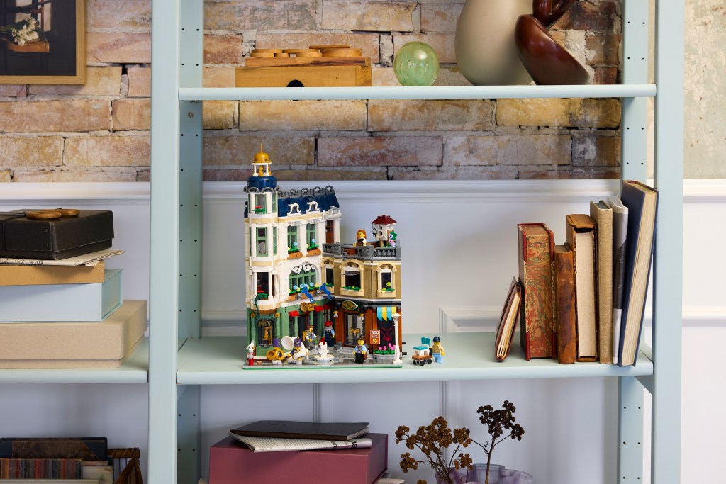 LEGO Icons 11371 La Rue Commerçante