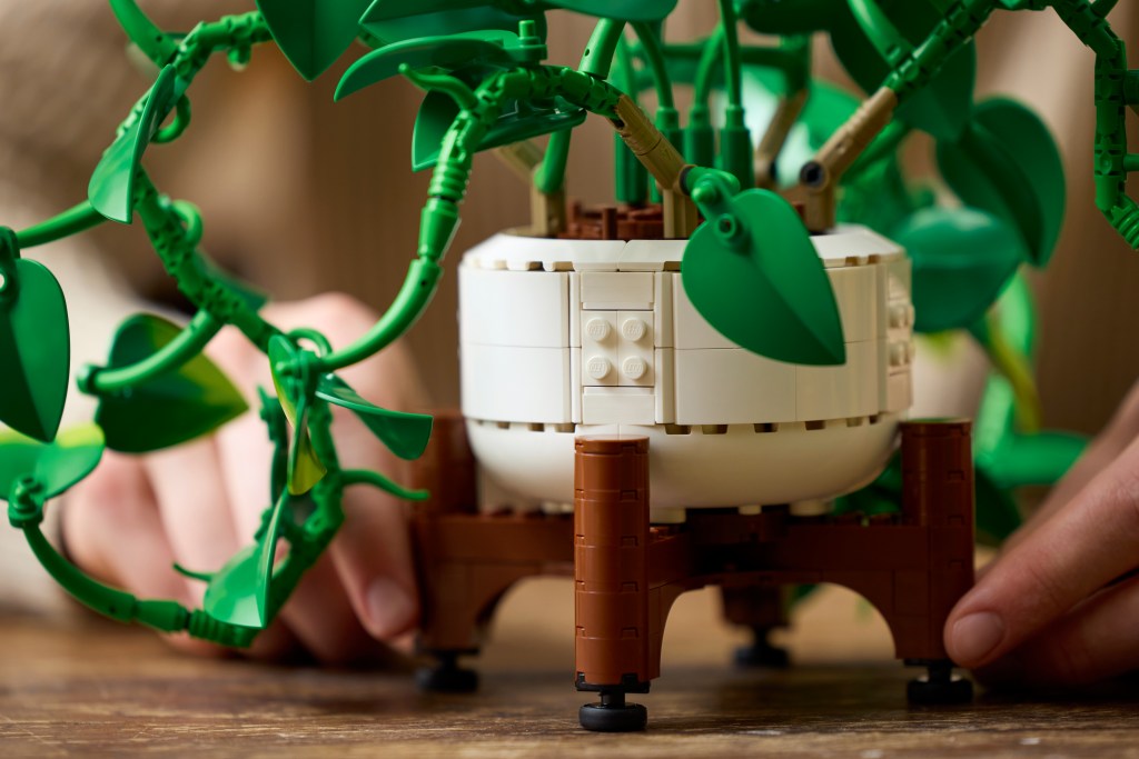 détails LEGO Botanicals 11512 Pothos Doré Tombant