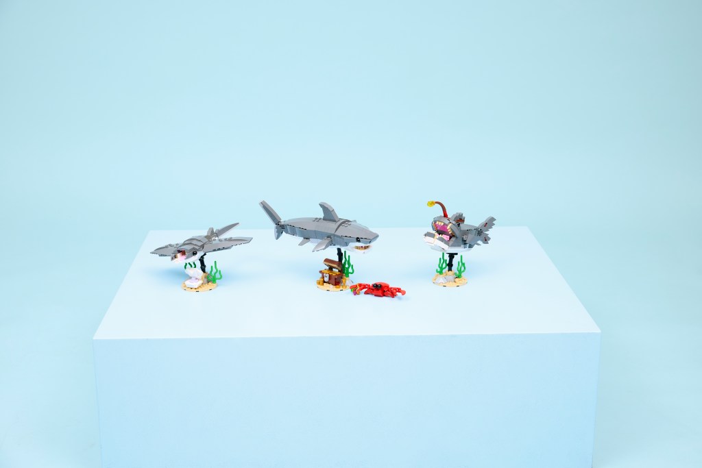 LEGO Creator 3-en-1 31381 Le Redoutable Requin et le Coffre au Trésor