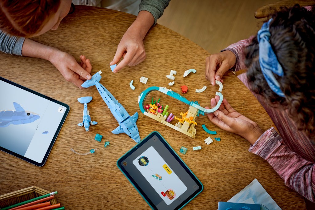 construction LEGO Creator 3-en-1 31385 Animaux Marins : les Beaux Dauphins