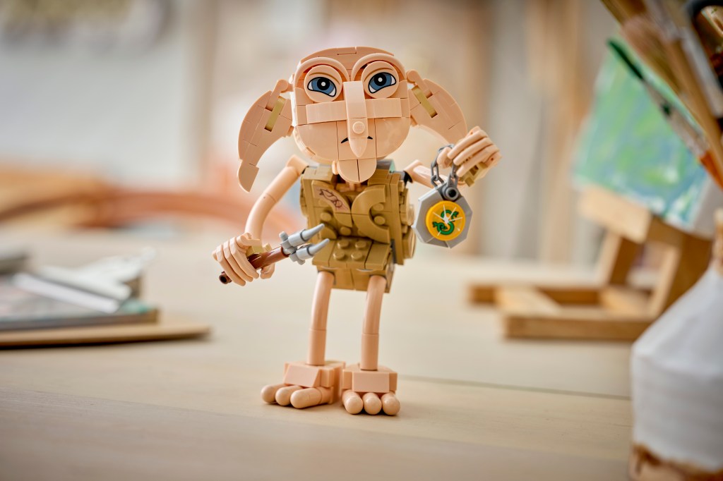 détails LEGO Harry Potter 76469 Dobby l'Elfe Libre