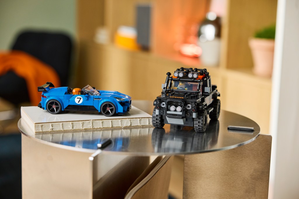 LEGO Speed Champions 77264 La Jaguar Project 7 et le Land Rover Defender
