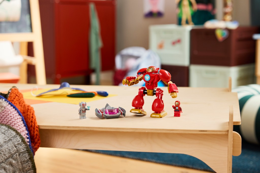 LEGO Marvel Iron Man et ses Amis Incroyables 11209 Ultron contre Iron Man