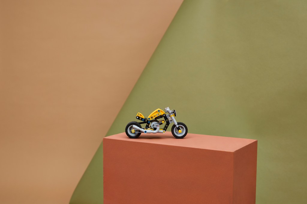 LEGO Technic 42225 Moto Jaune