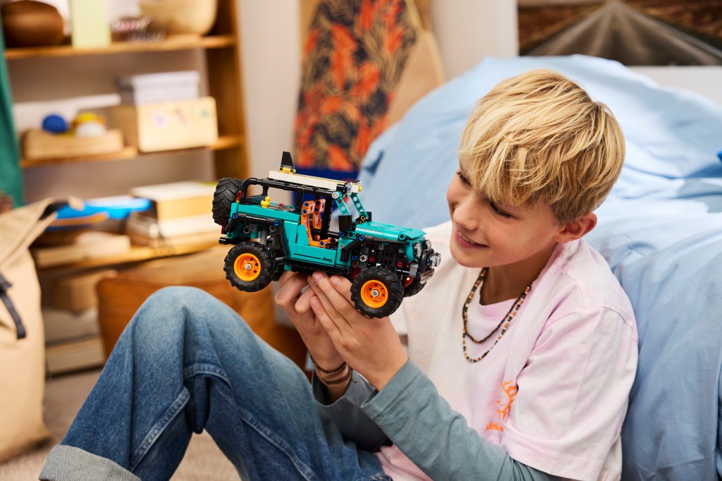 LEGO Technic 42227 SUV Jeep Wrangler Rubicon