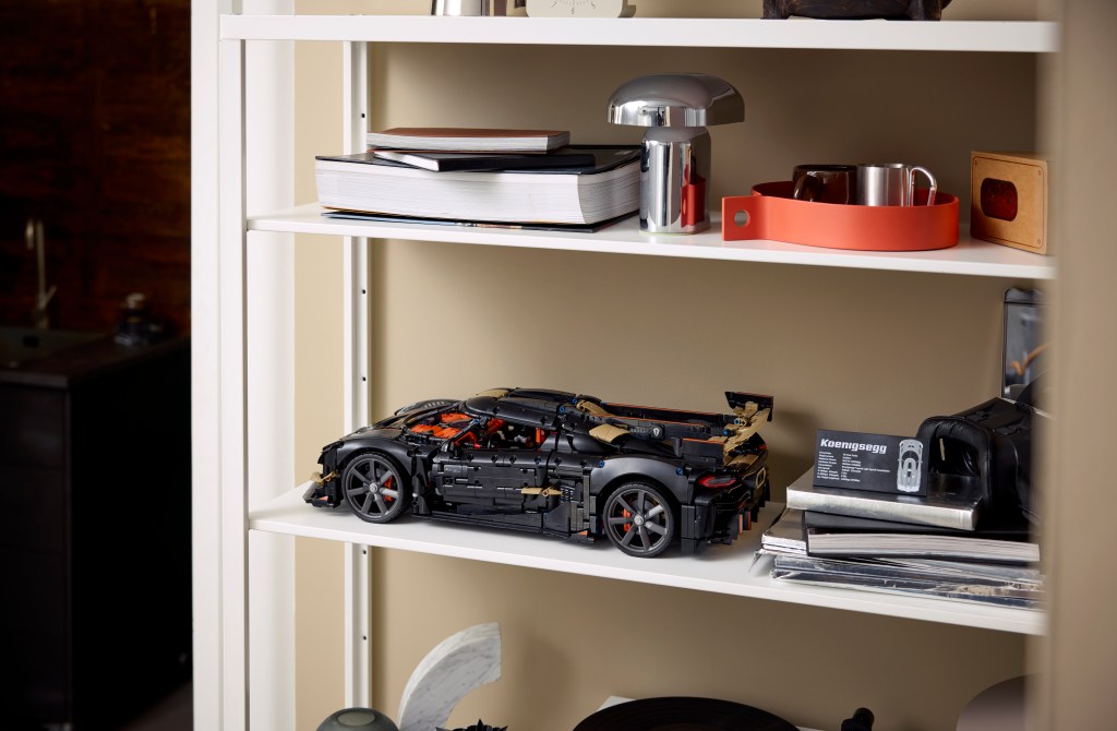 LEGO Technic 42232 Megacar Sadair's Spear de Koenigsegg