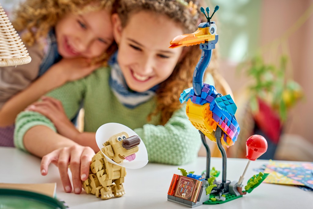 LEGO Disney Pixar 43290 Kevin et Doug