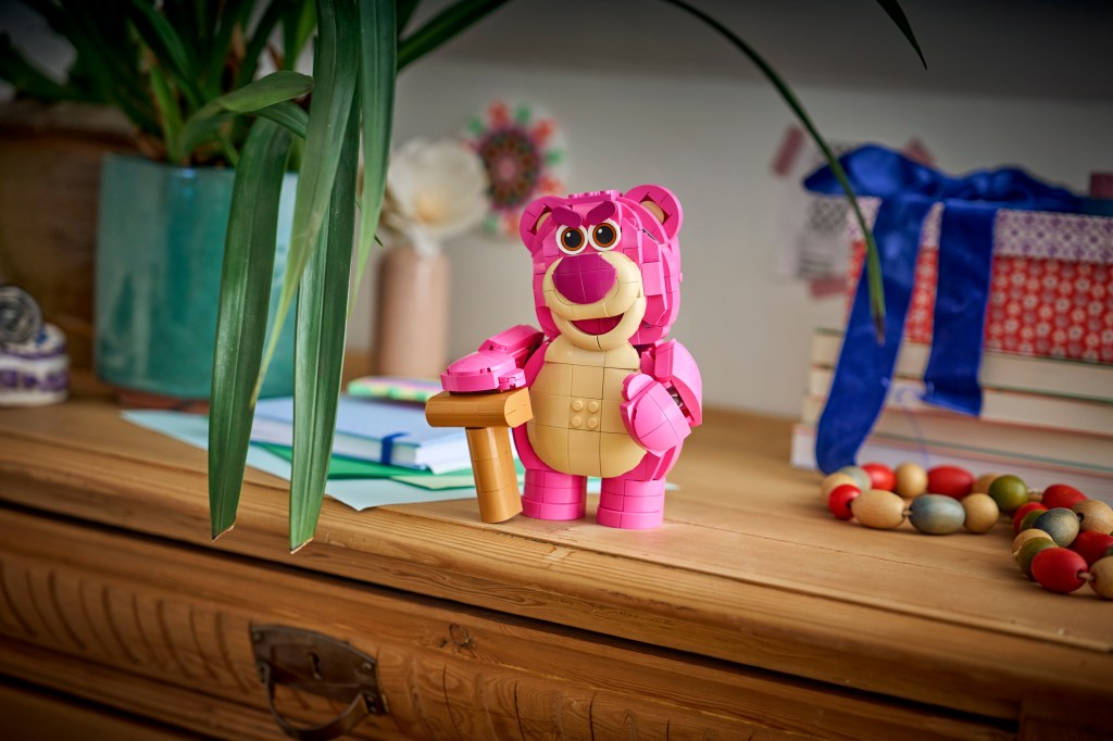 décoration LEGO Disney et Pixar Toy Story 43306 Lotso
