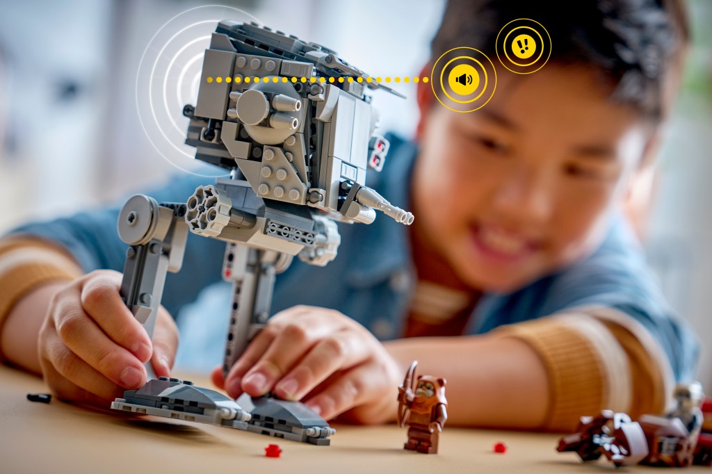 LEGO Star Wars 75424 SMART Play : l’Attaque du AT-ST sur Endor