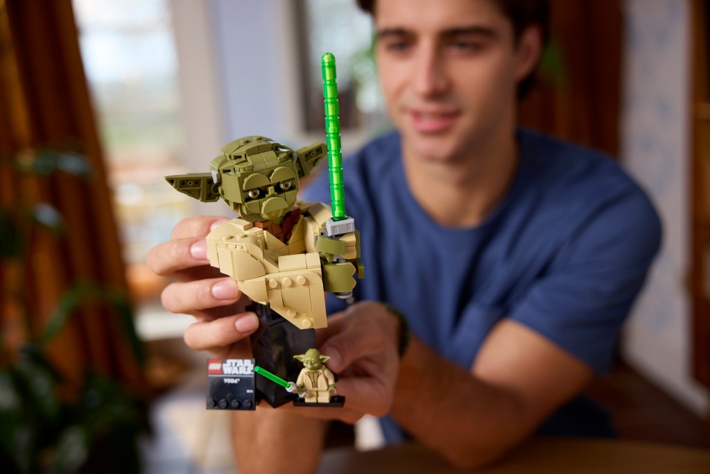 LEGO Star Wars 75438 Le Buste de Yoda