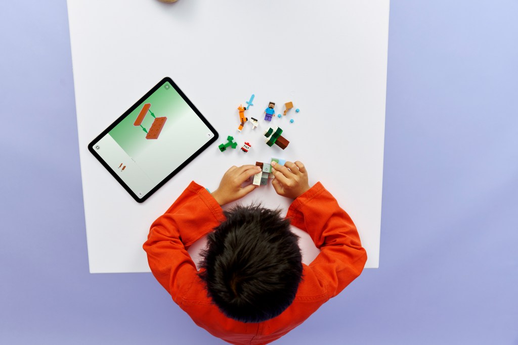 construction LEGO Minecraft 21583 L’Aventure de Steve dans la Taïga