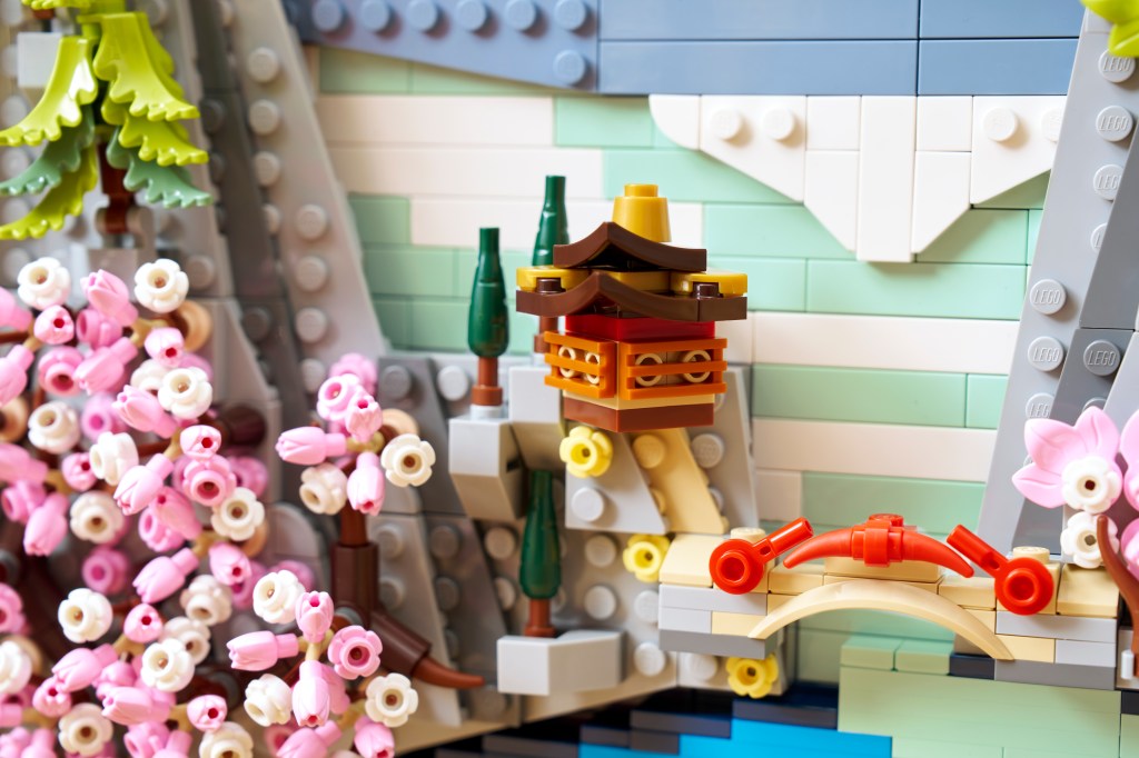 détails LEGO® Art 31218 Les cerisiers en fleurs