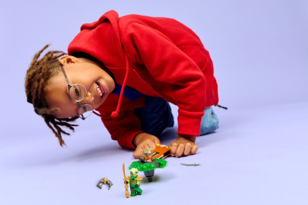 LEGO NINJAGO 71850 Lloyd contre la toupie du monstre de la Terre