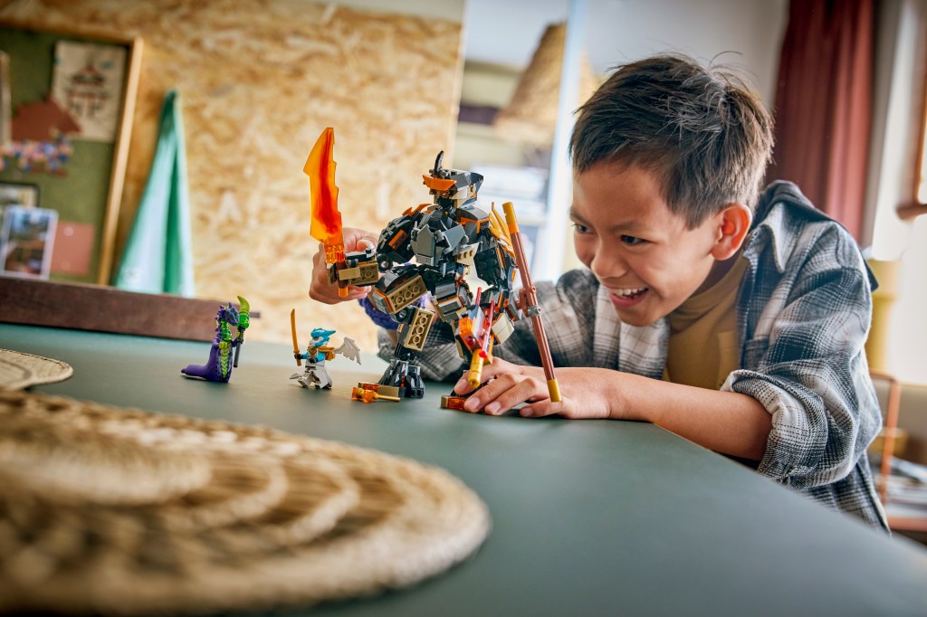 LEGO NINJAGO 71854 La mission du robot Cole et du dragon Zane