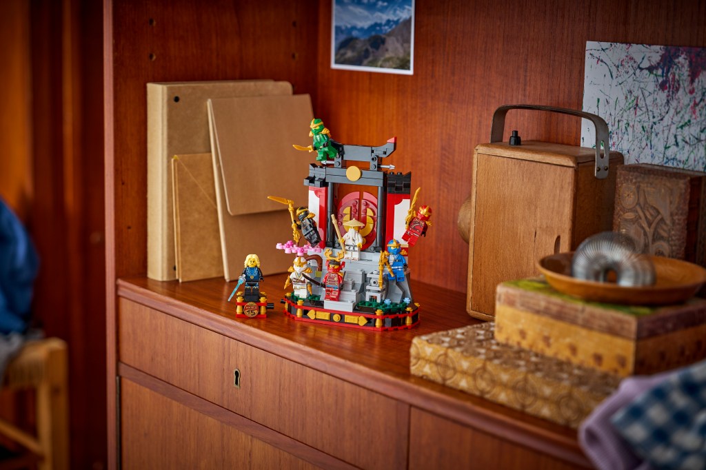 décoration LEGO NINJAGO 71866 15e anniversaire : Collection des personnages Ninjas