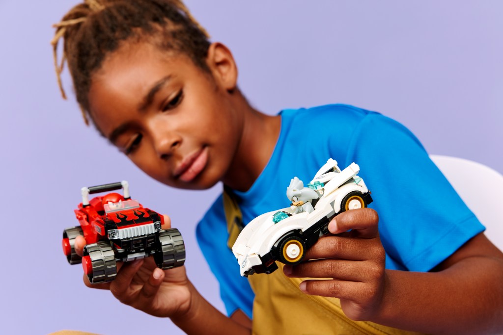 détails LEGO® Sonic the Hedgehog™ 77118 La Voiture de Silver contre le Monster Truck de Knuckles