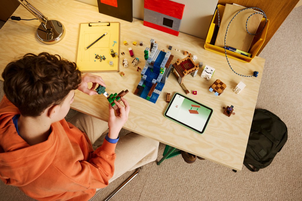 construction LEGO Minecraft 21597 La Station de Ghast