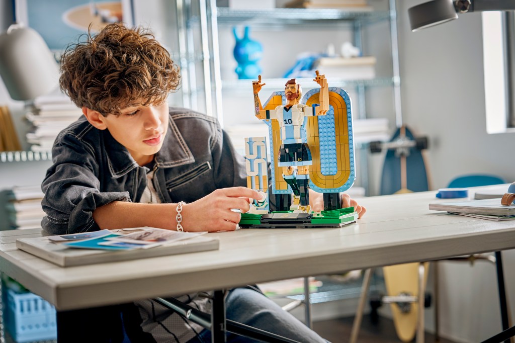 LEGO Editions 43015 Lionel Messi – Légende du Foot