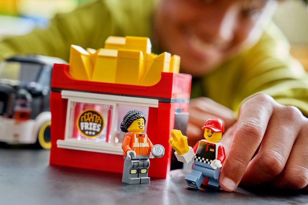 détails LEGO City 60488 Le Food-Truck de Frites