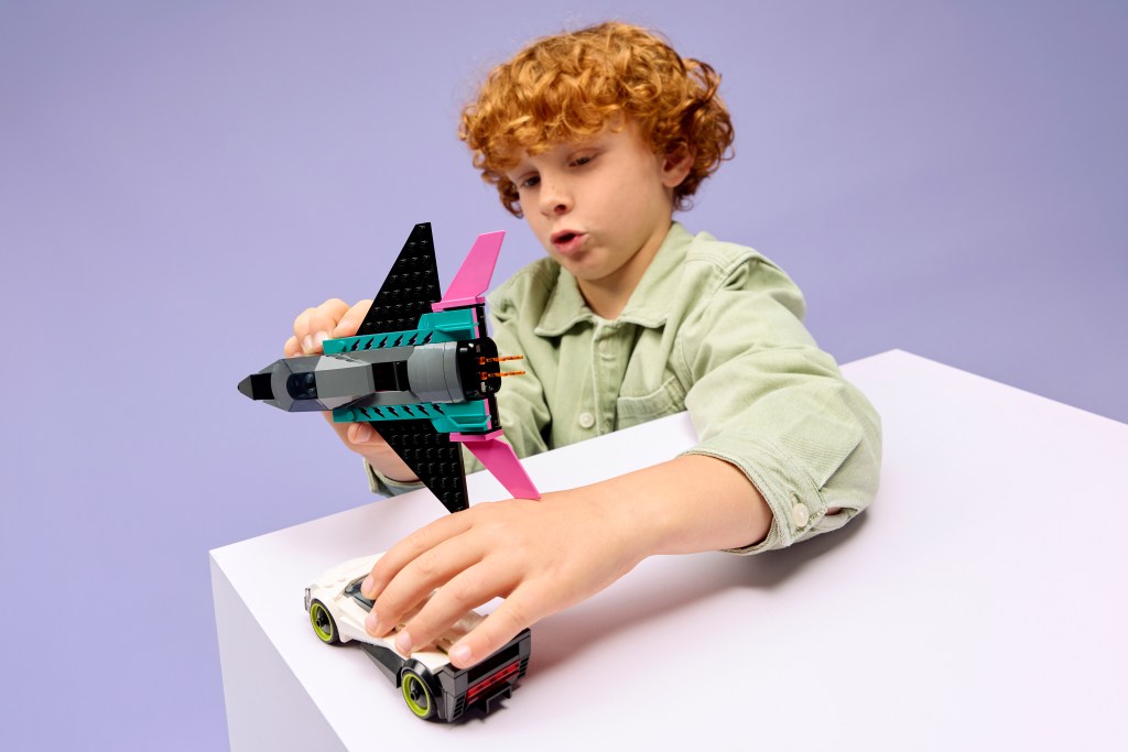 détails LEGO City 60489 Le Jet Contre la Voiture