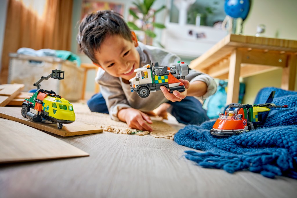 LEGO City 60505 3-en-1 : Avion, Camion d’Assistance et Aéroglisseur Modulable