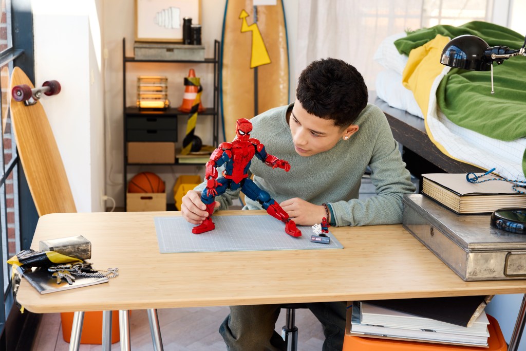 LEGO Marvel 76346 Spider-Man, la Figurine de Héros