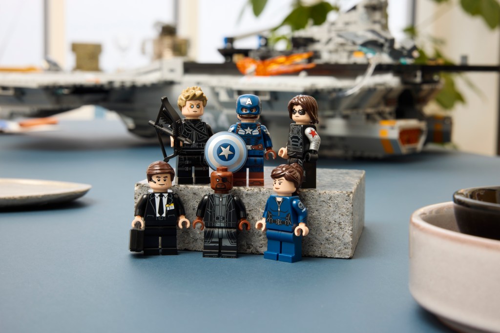 figurines LEGO Marvel 76354 L'Héliporteur du SHIELD