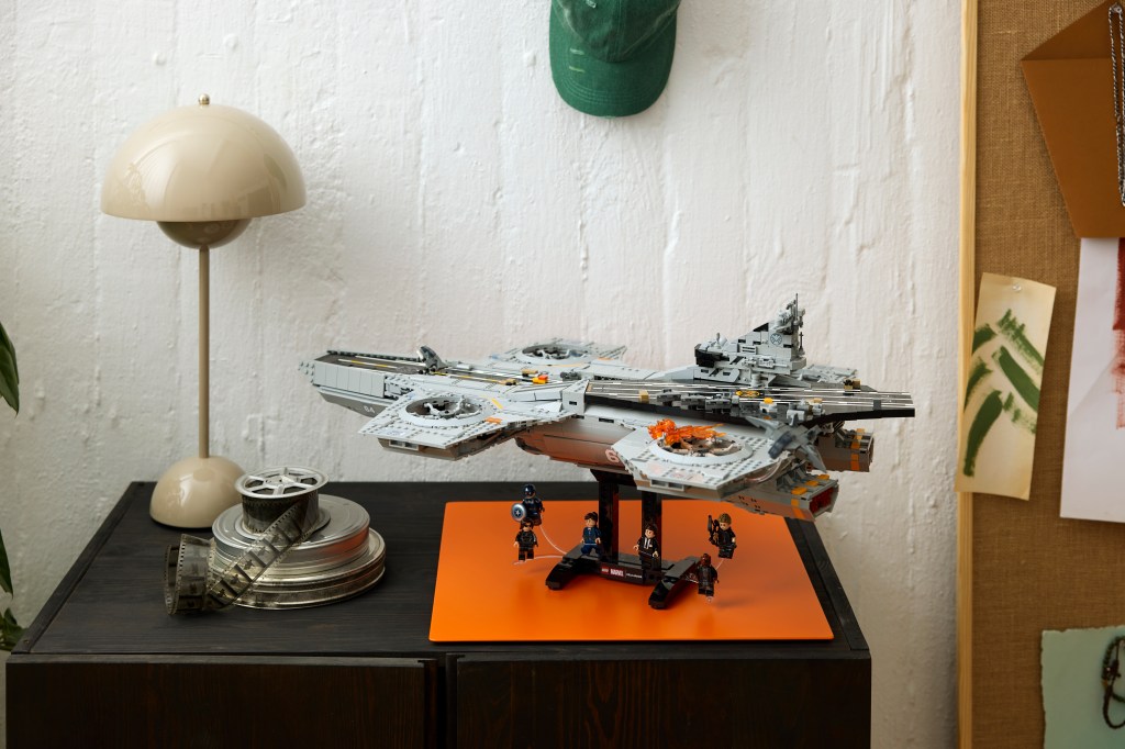 LEGO Marvel 76354 L'Héliporteur du SHIELD