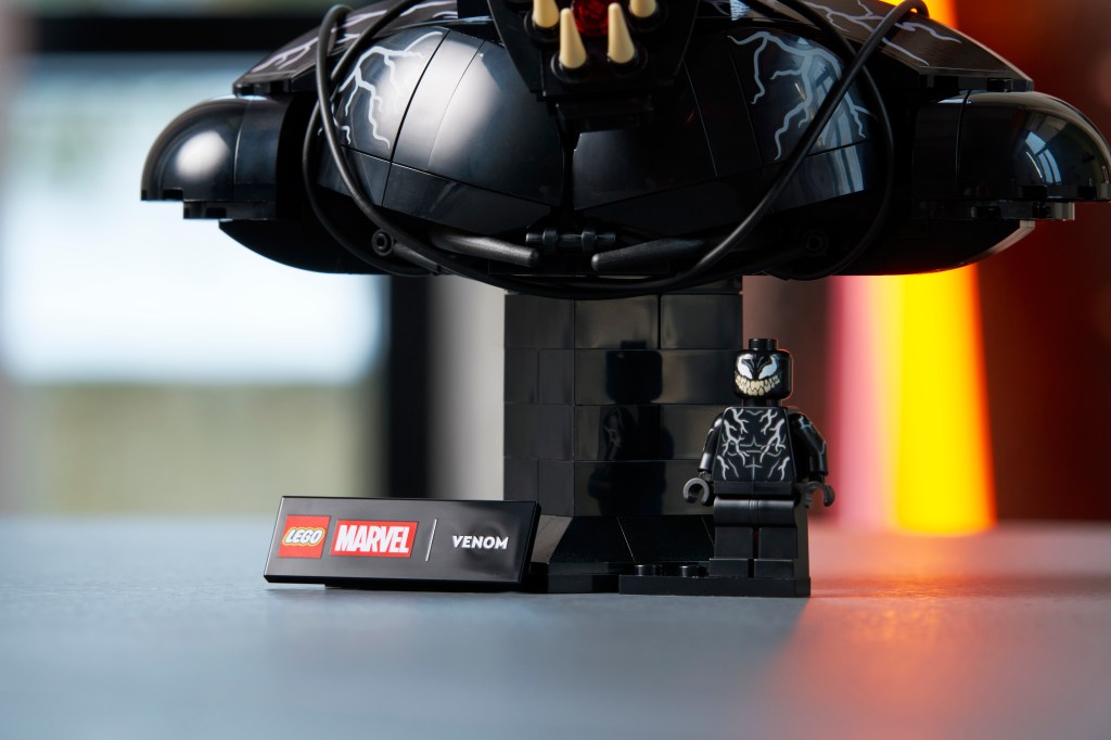 détails LEGO Marvel 76356 Buste de Venom