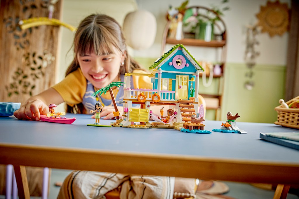 LEGO® Friends 42699 La Maison sur la Plage et les Phoques