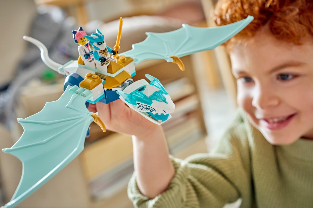 LEGO NINJAGO 71865 Le Combat du Dragon de Glace de Zane