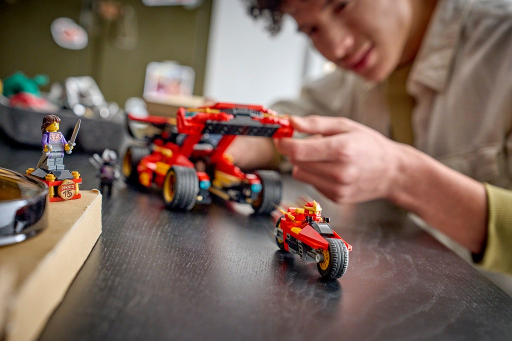 détails LEGO NINJAGO 71867 Le Chargeur Ninja X-1 : 15e Anniversaire