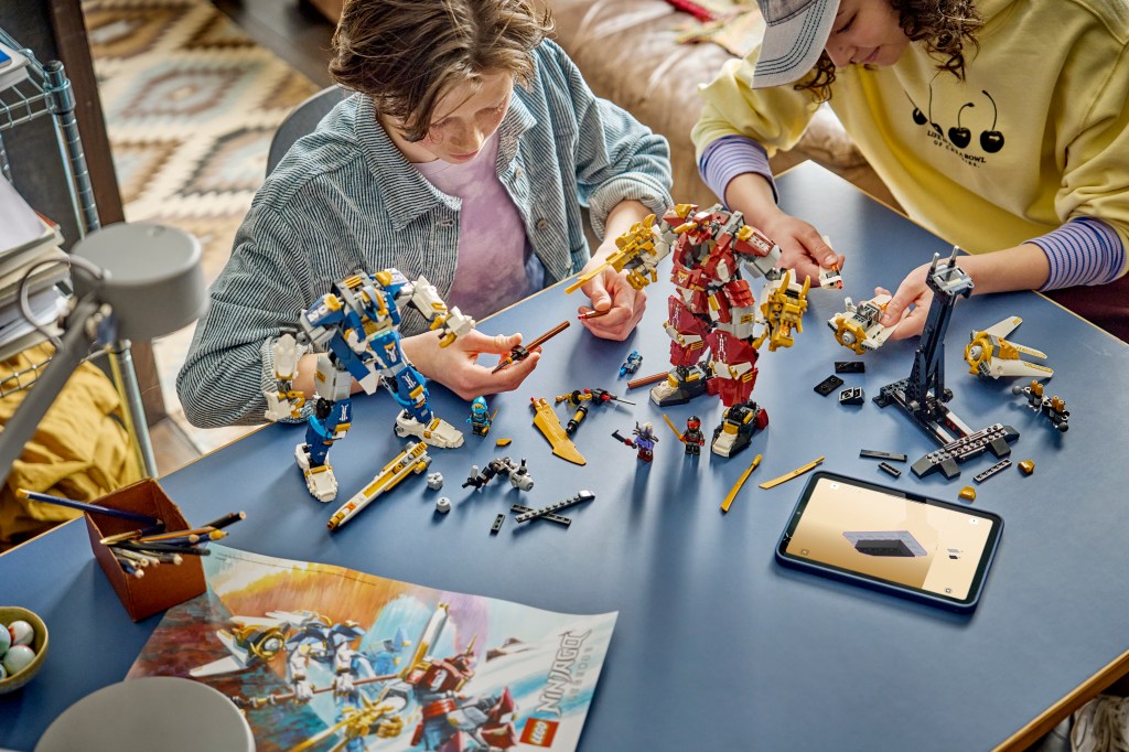 construction LEGO NINJAGO 71870 Les Robots Titan Jumeaux