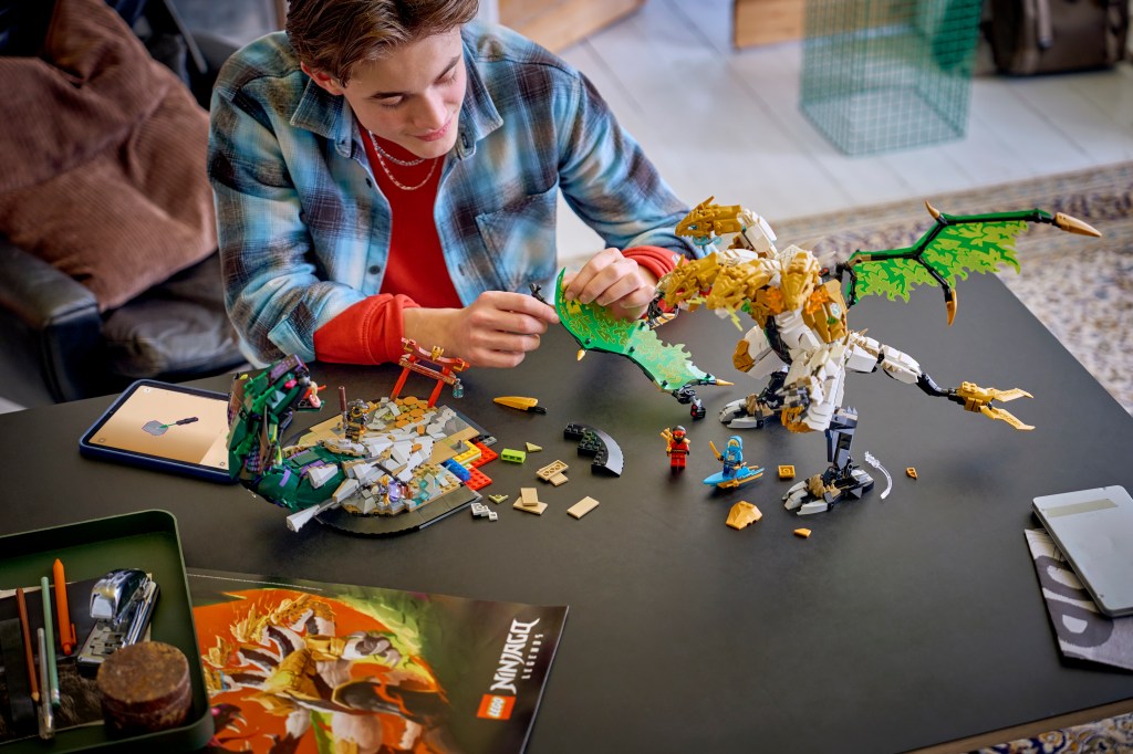 construction LEGO NINJAGO 71872 Le Combat de l'Ultra Dragon