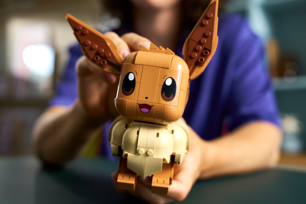 détails LEGO Pokémon 72151 Évoli